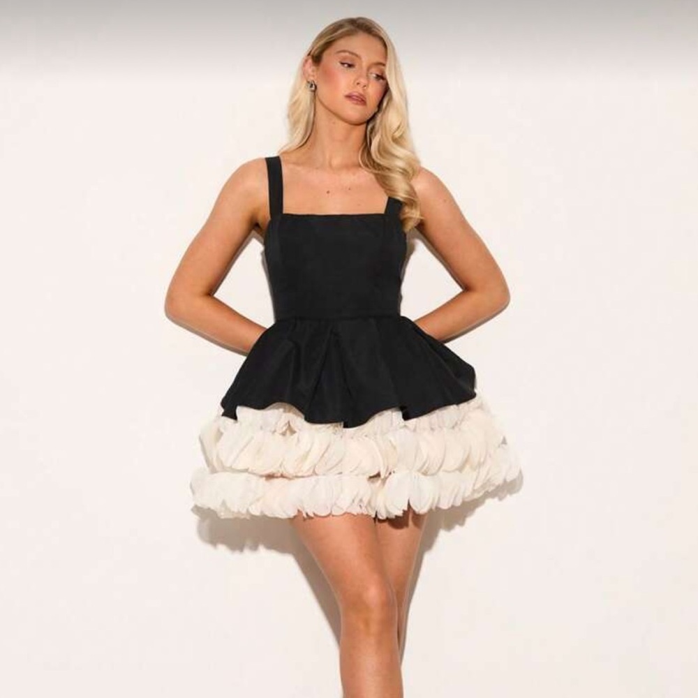 Elegant Black and Cream Women's Dress